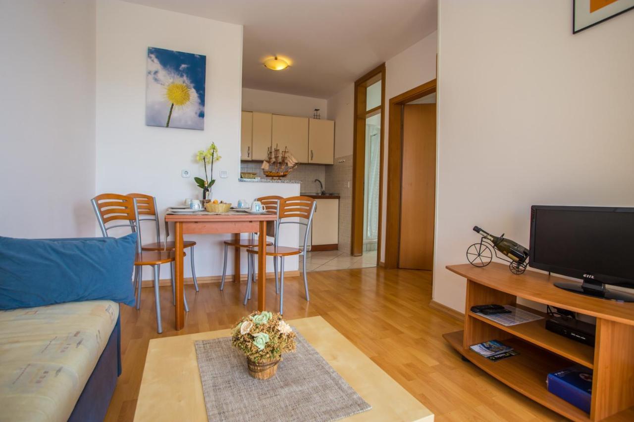 Apartman Vlado Lejlighed Vrsar Eksteriør billede